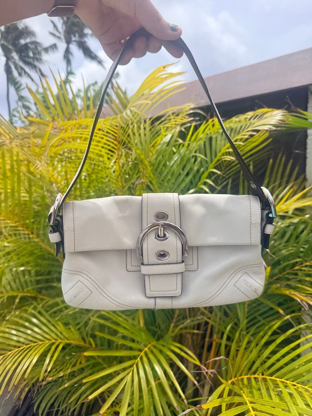 Coach Soho Flap Bag Black Leather Silver Buckle Shoulder Strap Vintage Y2K